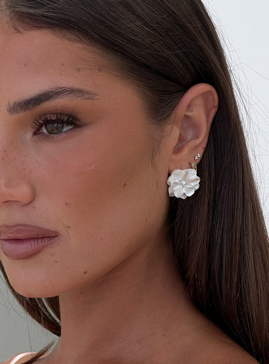 Livvy Floral Stud Earrings White