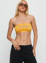XS