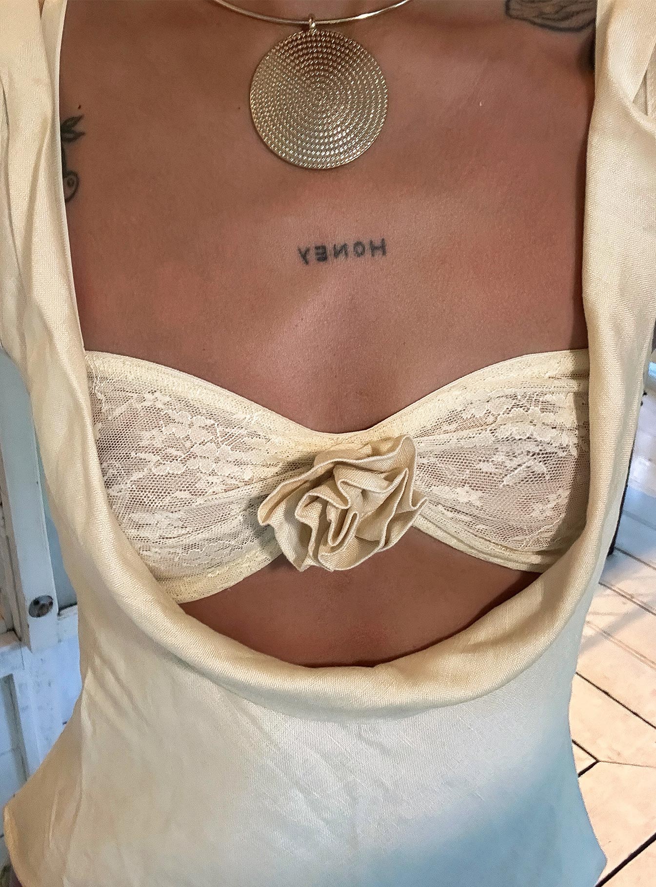Delilah Top Ivory