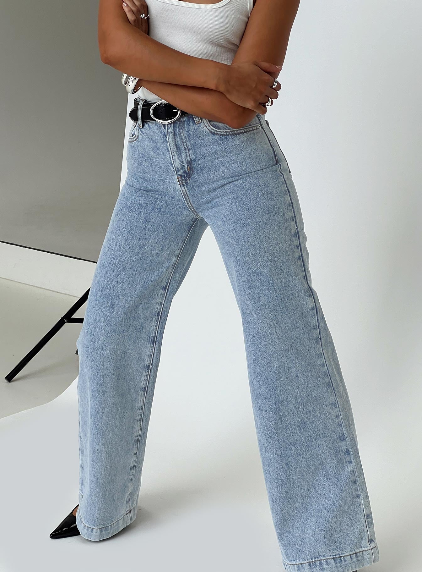 Goldie High Rise Wide Leg Jeans Light Wash
