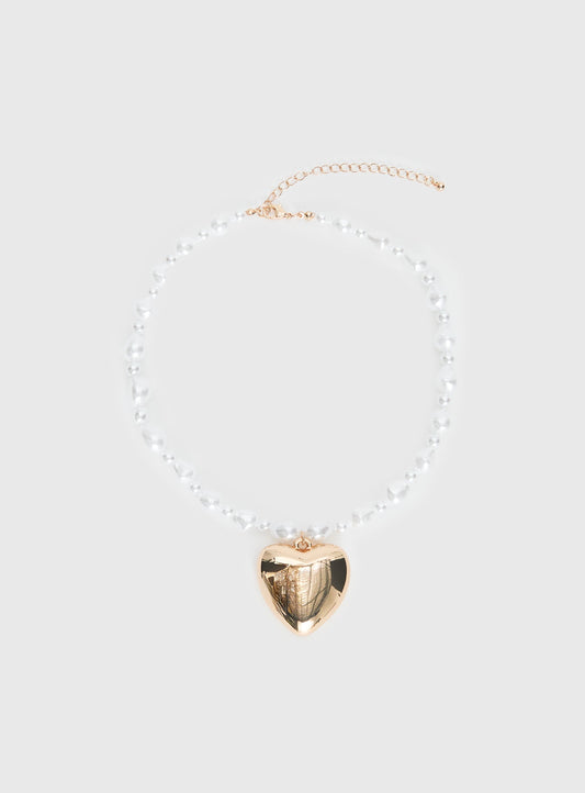 Sweetscape Pearl Necklace Gold