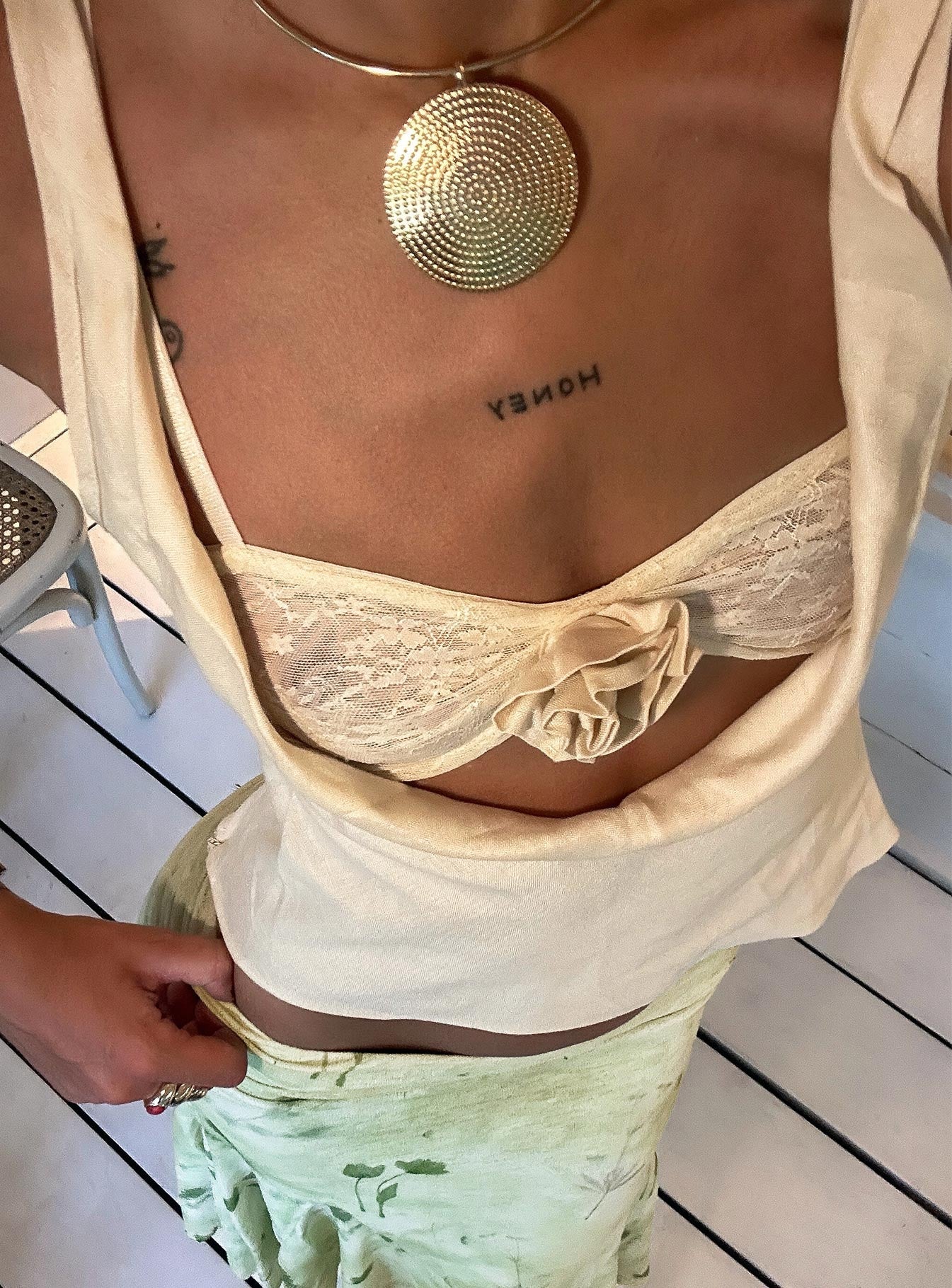 Delilah Top Ivory