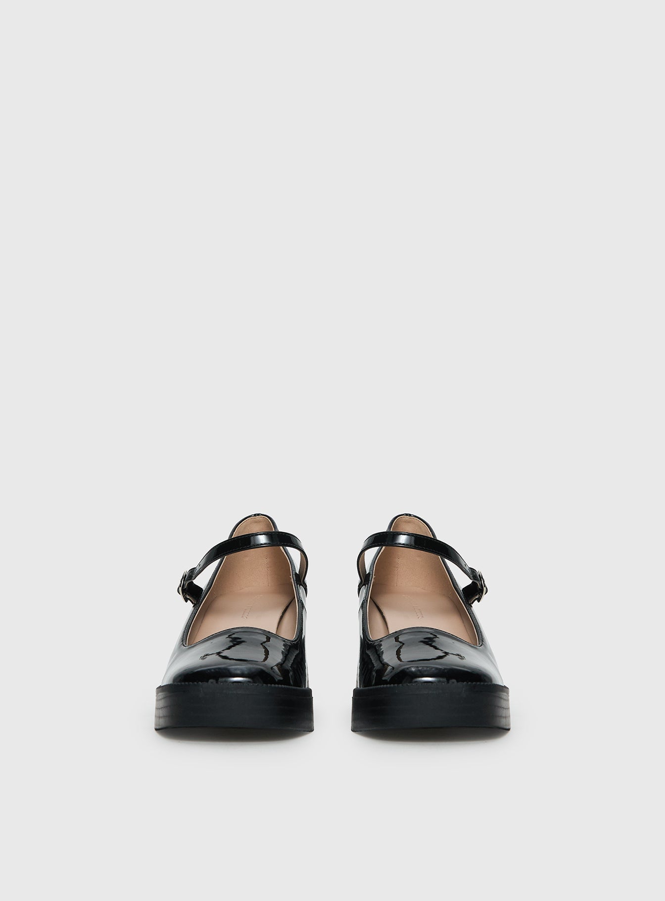 Regie Heels Black