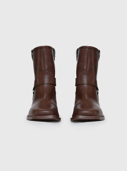 Clovers Boots Brown