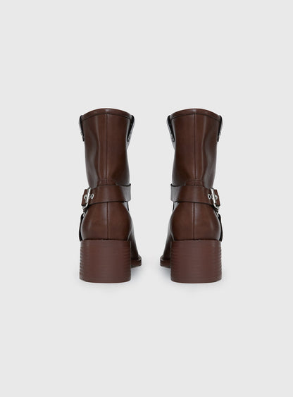 Clovers Boots Brown