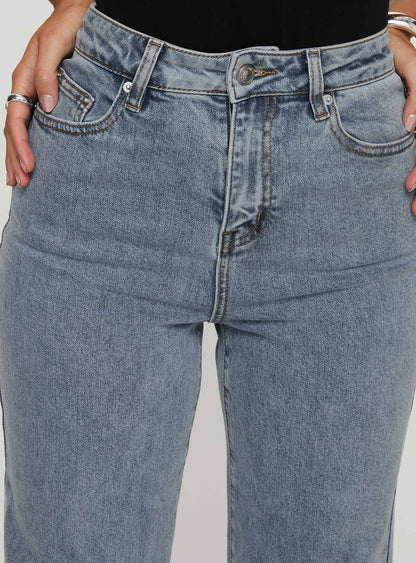 Thearlie High Rise Flared Jeans Light Wash