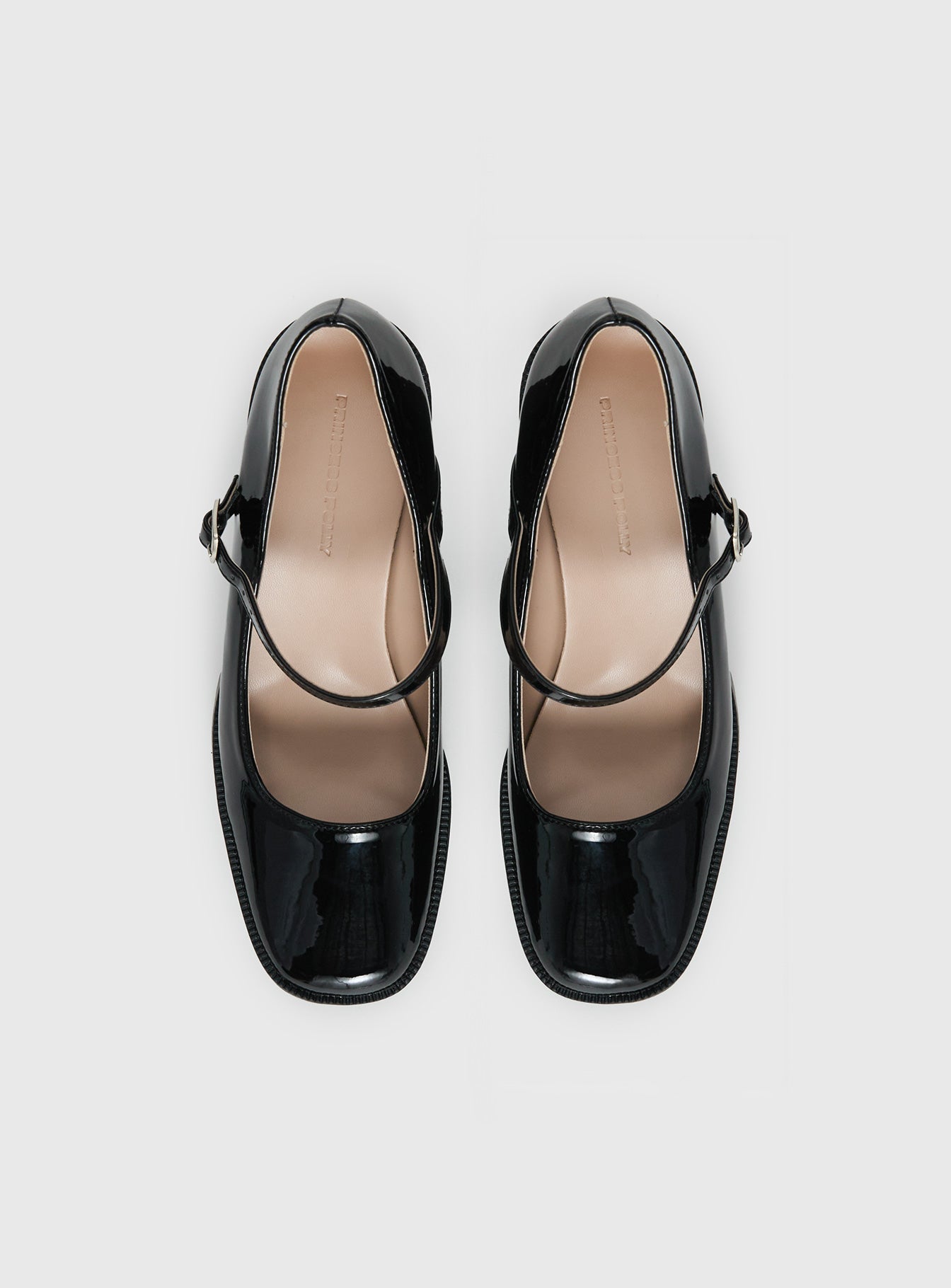 Regie Heels Black