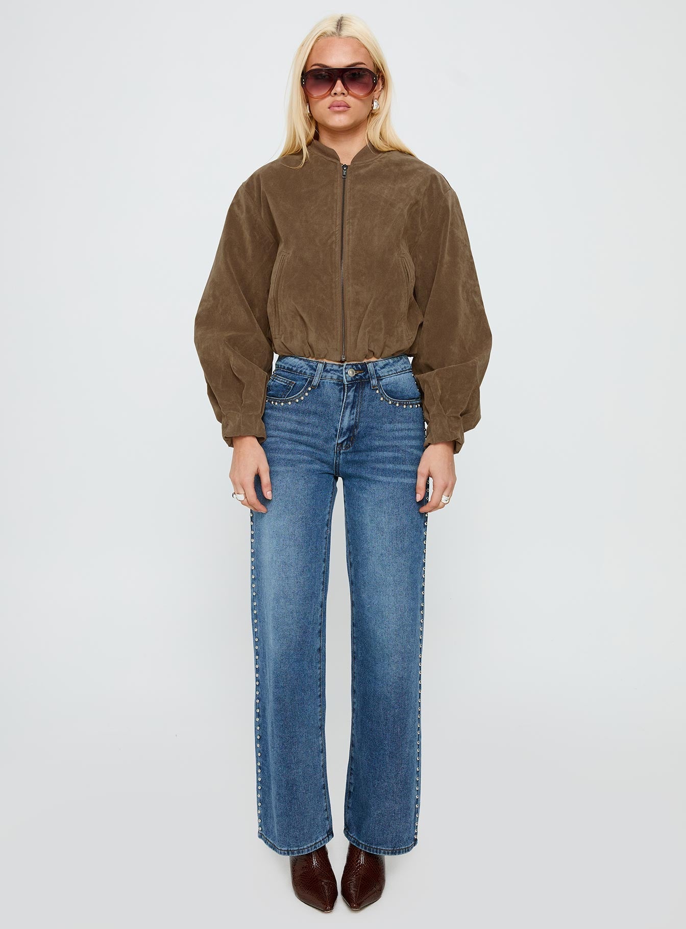 Saving Up Mid Rise Straight Leg Studded Jeans Mid Blue