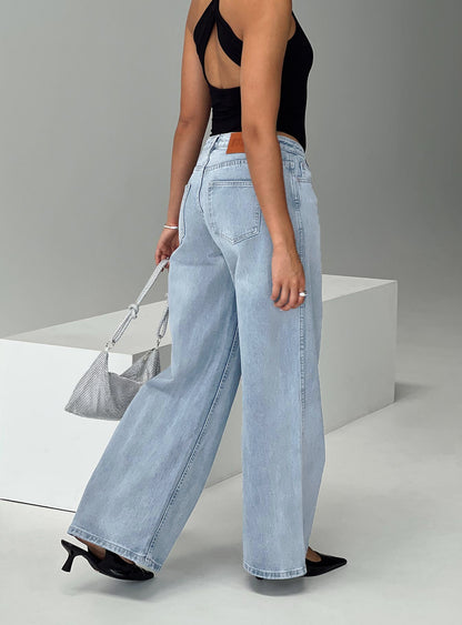 Ramos Low Rise Wide Leg Jeans Light Blue Wash Petite
