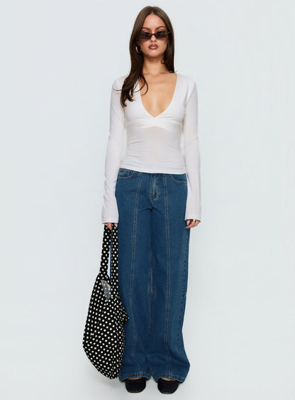 Lando Low Rise Straight Leg Jeans Mid Blue Wash